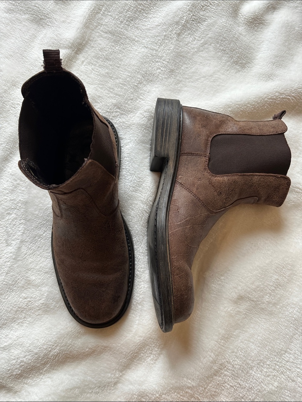 ALDO Men's Distressed Brown Leather Chelsea Boots Classic Slip-On Style Sz 11